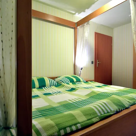 Comfy In With Sauna, Terrace, Bbq Vakantiehuis
