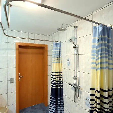 펜션 Comfy In With Sauna, Terrace, Bbq